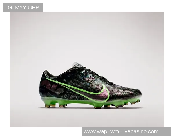 耐克足球鞋系列全新发布助力球场表现提升与运动激情释放 耐克足球鞋系列全新发布助力球场表现提升与运动激情释放