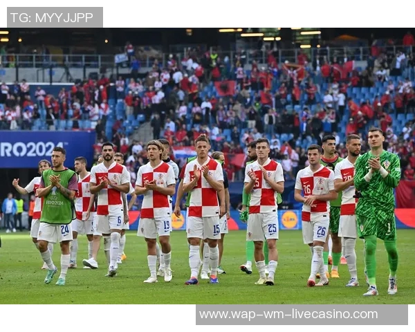 法国足球与克罗地亚的激烈对决揭示了欧洲足球的魅力与竞争力 法国足球与克罗地亚的激烈对决揭示了欧洲足球的魅力与竞争力